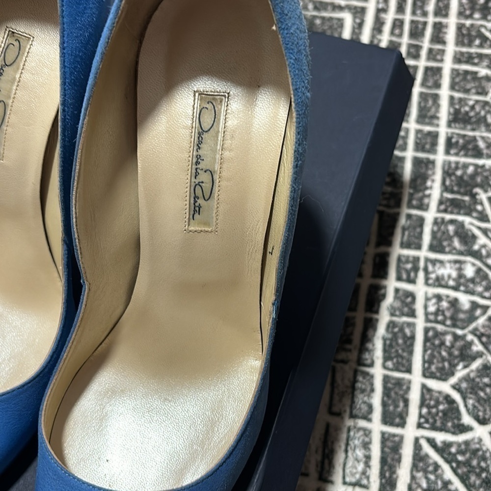 Oscar de la renta blue leather pump - Picture 3 of 16